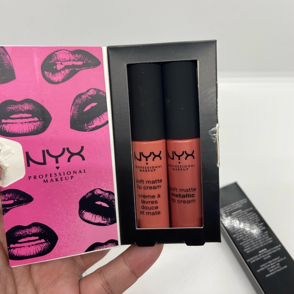 💋Lip Bundle 💋 - Picture 6 of 7